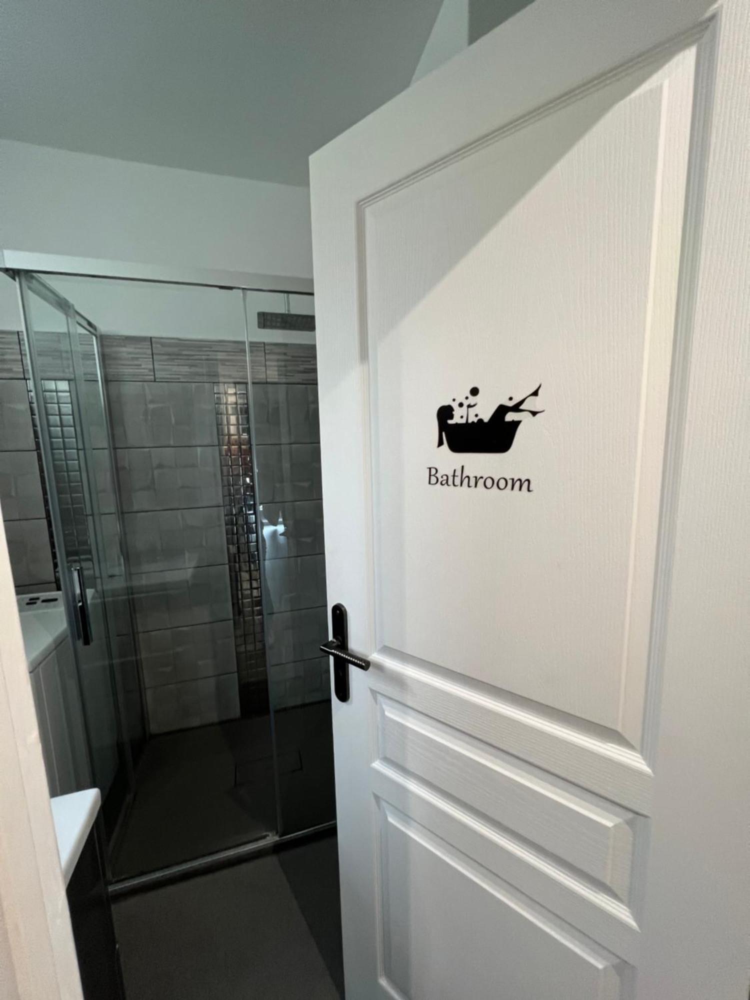 Gorgeous 2 Bedrooms Holiday Apartement Nice Eksteriør bilde